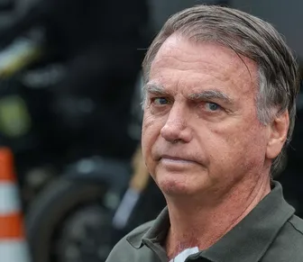 Flávio Bolsonaro poderá voltar a visitar o pai após fim de punição de Moraes
