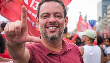 Lucas Reis participa de ato pró-Lula e prevê virada nas urnas