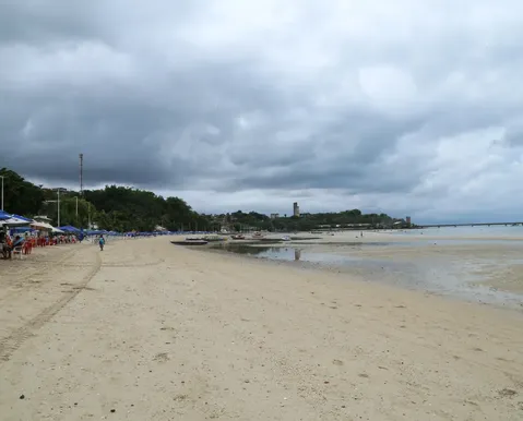 Vereador sobe o tom e cobra reabertura da praia de São Tomé de Paripe