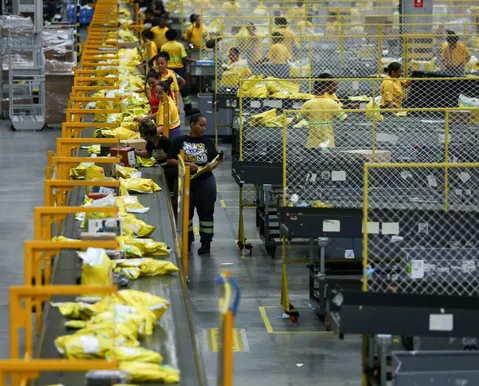 Mercado Livre anuncia venda de medicamentos e entra na mira da Anvisa
