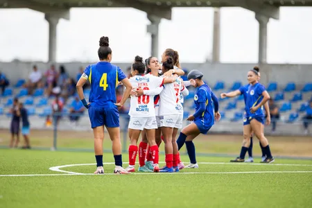 Bahia vence o Jacobina por 4 a 1 na semifinal do Baianão Feminino