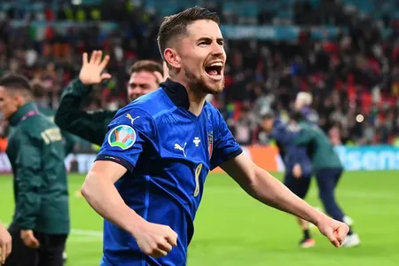 Jorginho pela Seleção Italiana