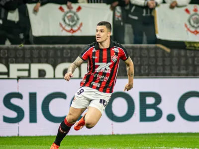 Renato Kayzer na Neo Química Arena