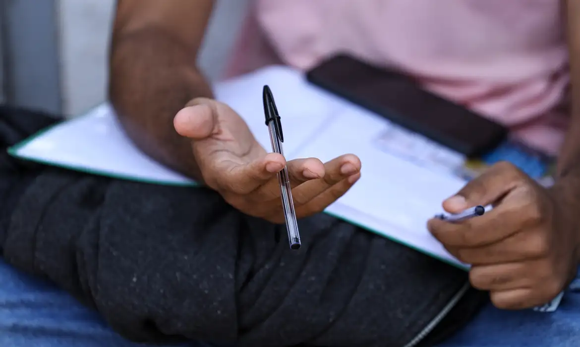 Estudantes que vão fazer o enem têm prazo decisivo até este domingo