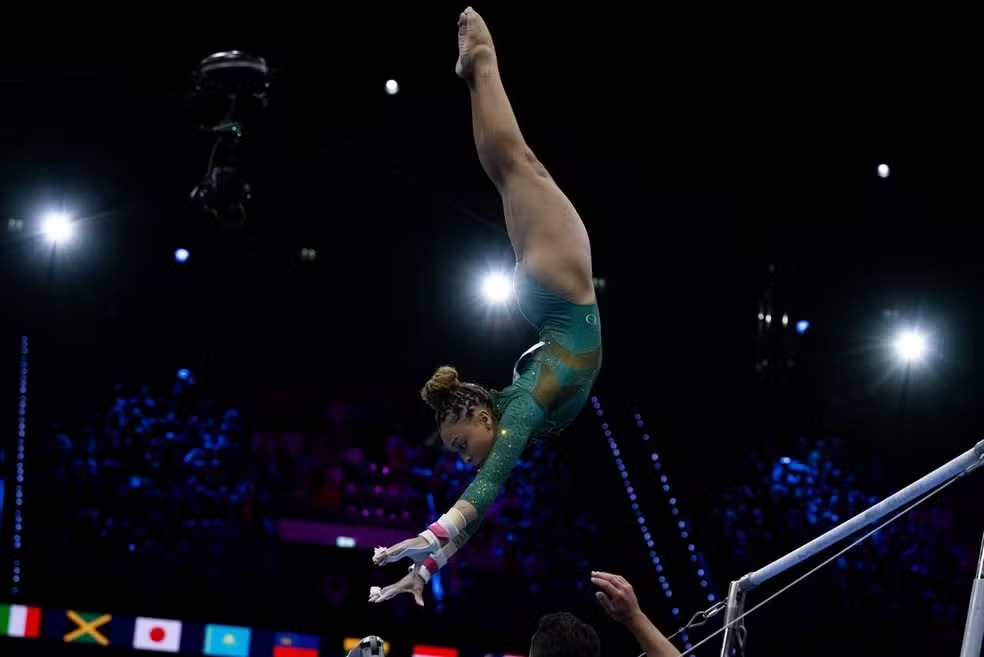 Brasileira volta à final do Mundial de Ginástica depois de 11 anos