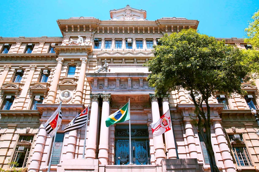Concursos do Tribunal de Justiça pagam salários de quase R$ 10 mil