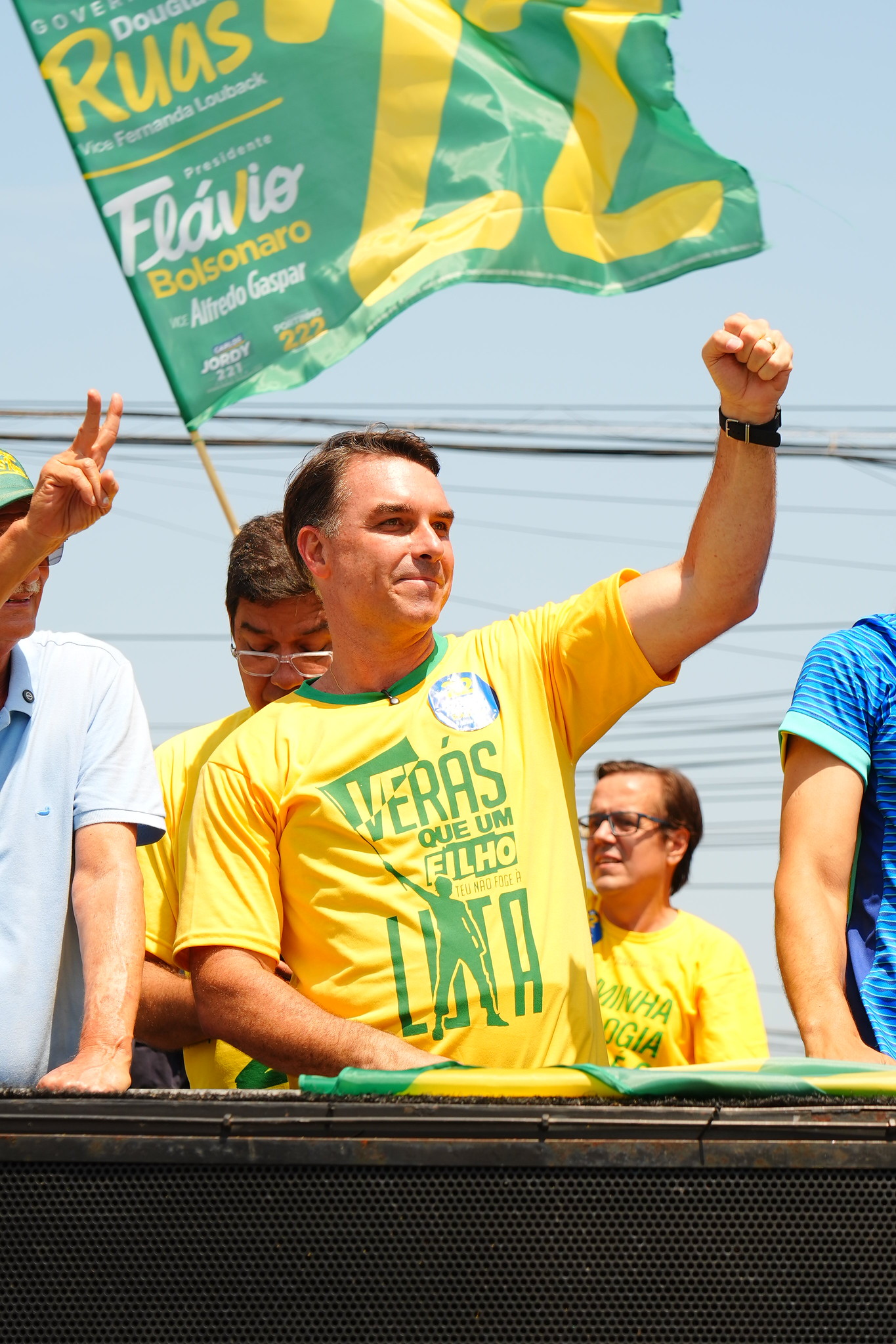 Dono de 2º melhor parque do mundo doa R$ 500 mil para campanha de Flávio Bolsonaro