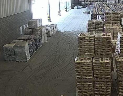 Ex-funcionário é preso por furto de 280 sacos de cimento na Bahia