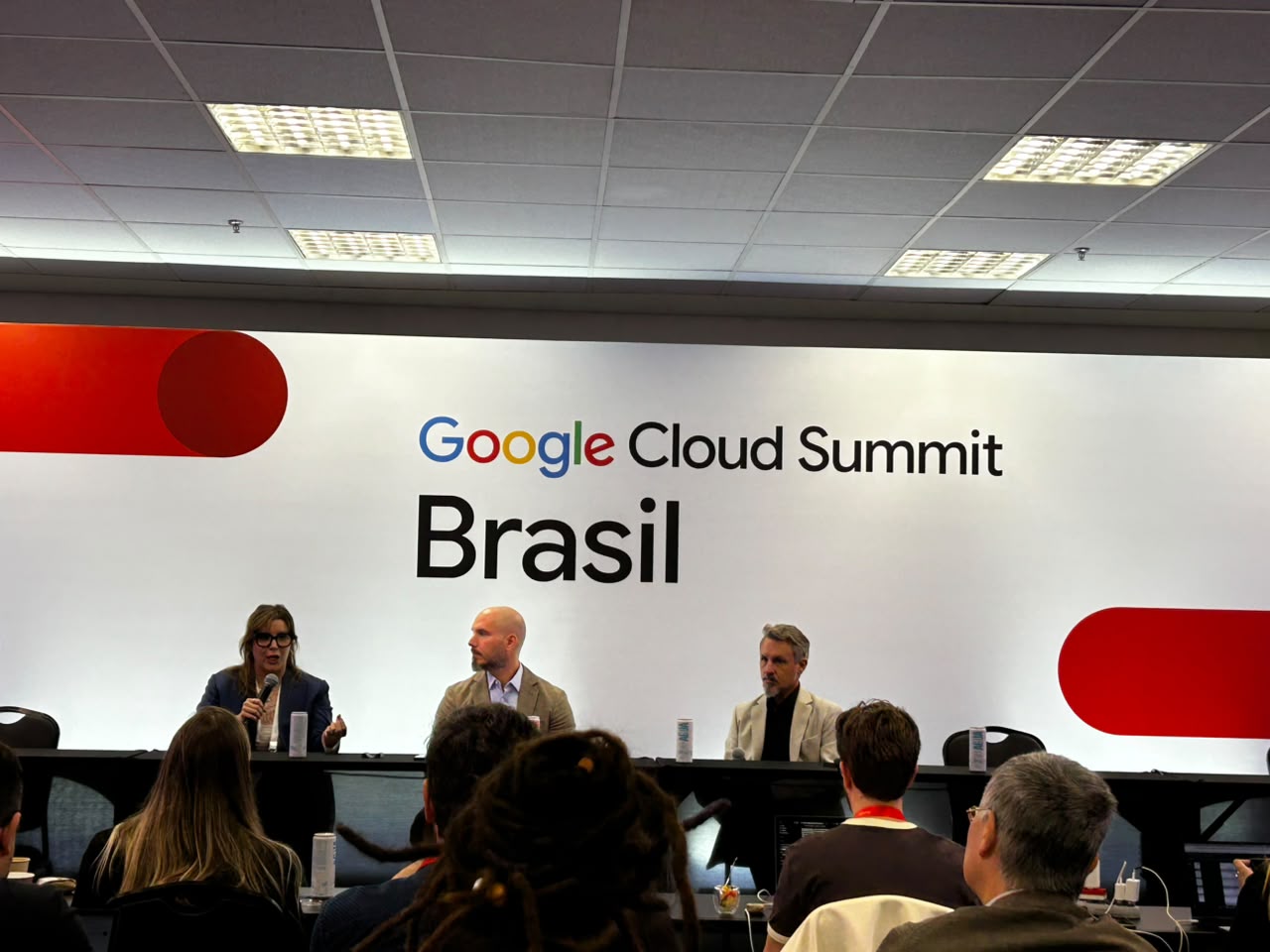 Falha elétrica no Google Cloud deixa bancos fora do ar e afeta serviços digitais