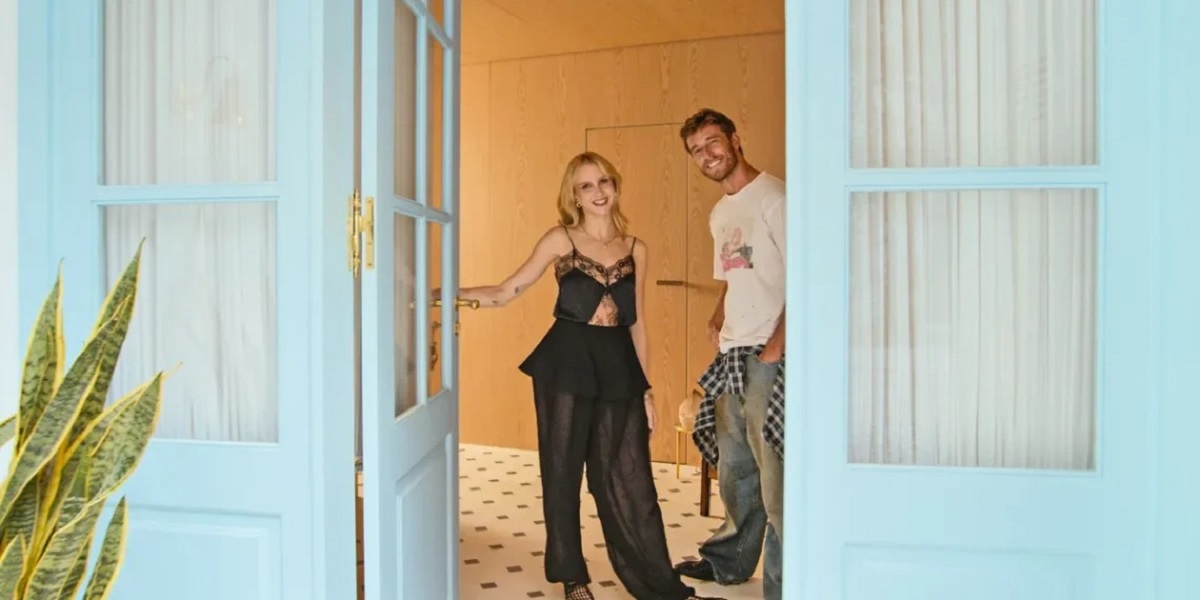 Filha de Xuxa e marido vivem em casa de 308m² com fogão de R$ 55 mil