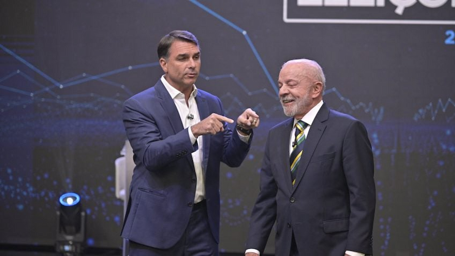 Lula aceita condições de Flávio Bolsonaro para abertura de sigilos