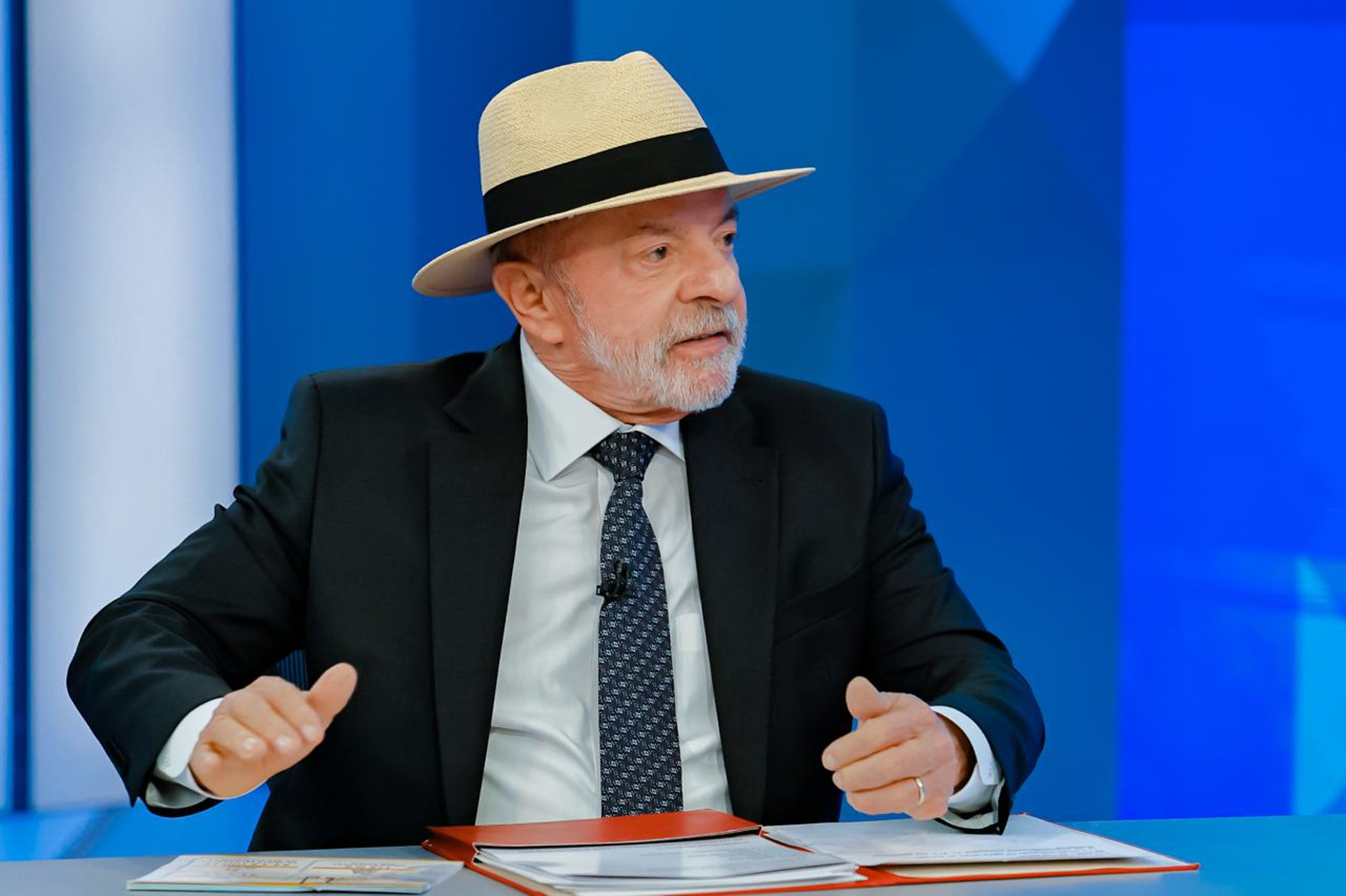 Lula critica ida de diretor da PF a festa patrocinada por Vorcaro em Londres