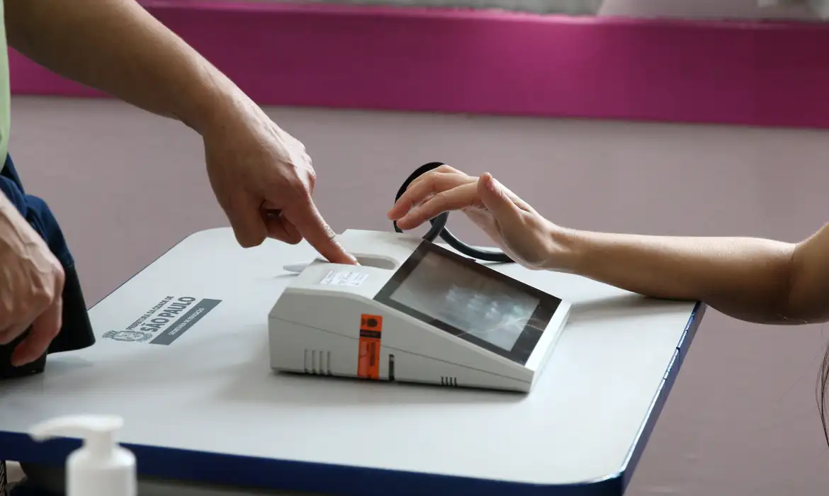 Mesmo sem biometria, eleitores podem votar no segundo turno; veja como