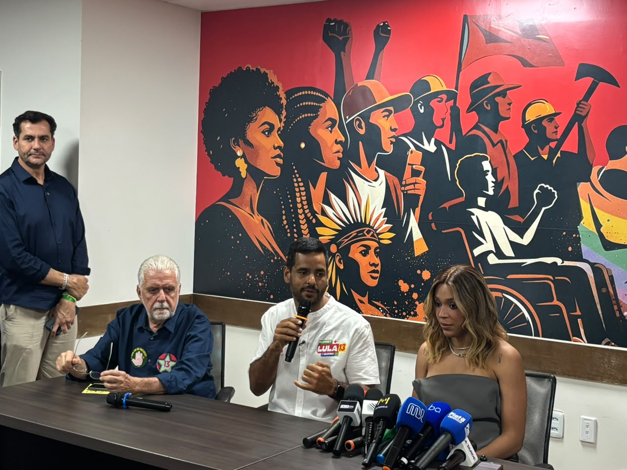 “Não dá para ter um debochado”, diz Jaques Wagner sobre Flávio