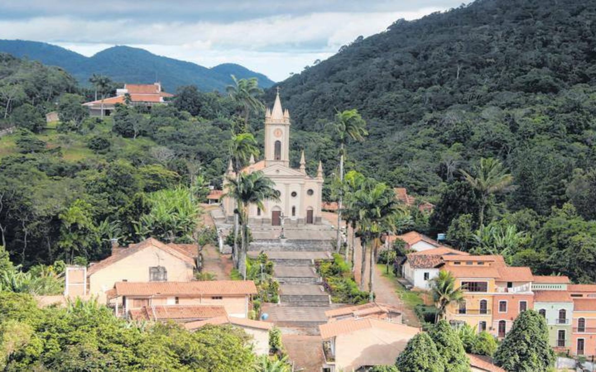 Paraíso do Nordeste vira “Suíça” e atrai turistas com clima frio