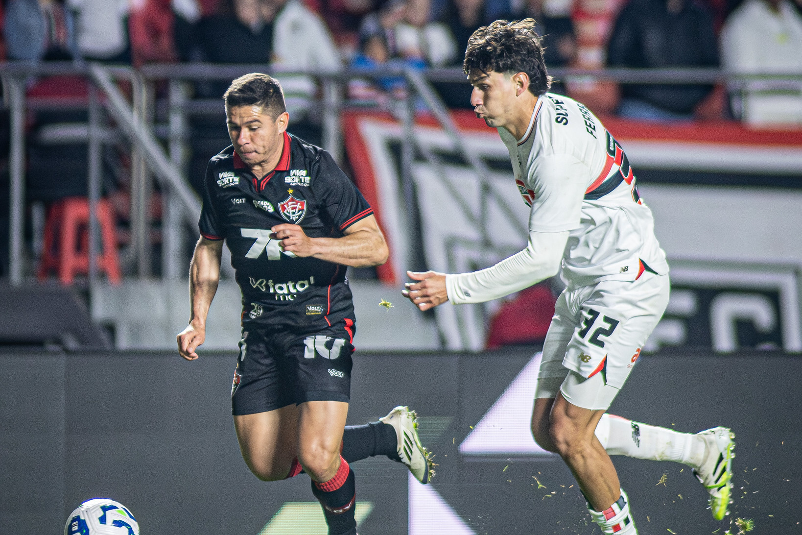 São Paulo x Vitória: onde assistir, escalações, palpites e arbitragem