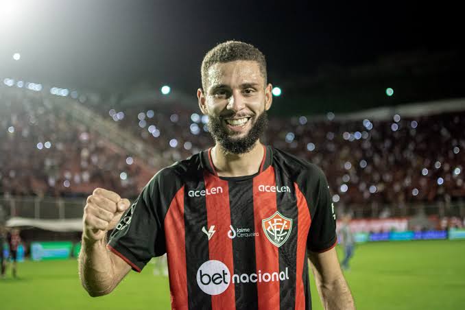 Vitória processa o Grêmio e cobra R$ 10 milhões na CBF