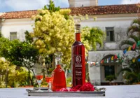 Das frutas às flores, o licor do Convento do Desterro é destaque no São João