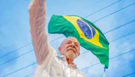 Lula faz 81 anos dois dias após vencer eleição presidencial