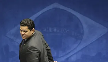 PEC da 6x1 começa a ser discutida no Senado, mas não deve ser votada