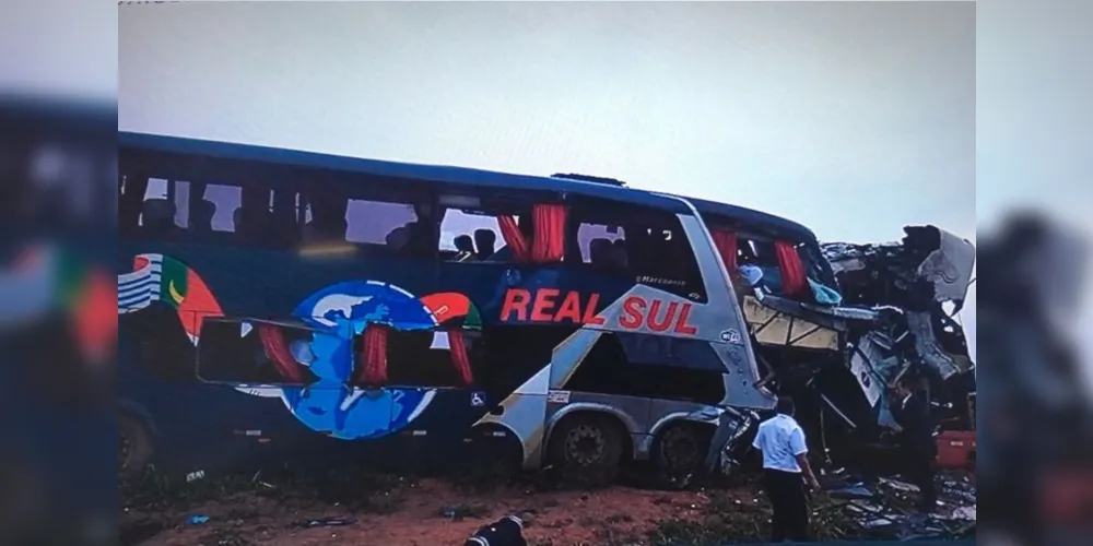 O coletivo havia saído de Brasília com destino a Carinhanha, no extremo-oeste baiano