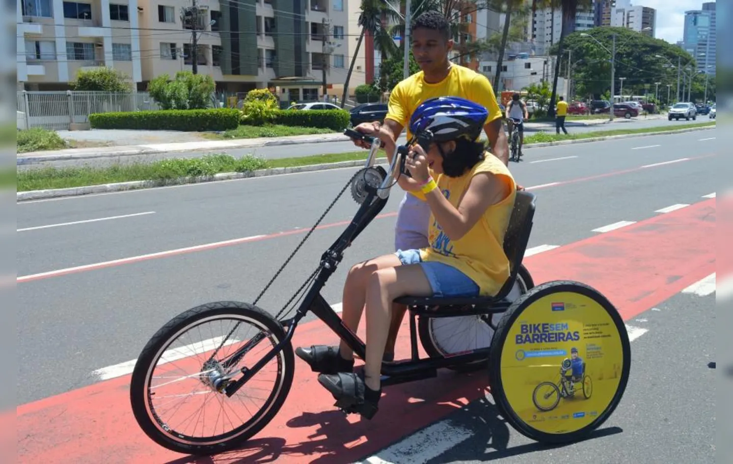Trata-se de um passeio ciclístico inclusivo com bicicletas adaptadas para pessoas com deficiência.