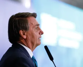 Rússia exige 5 testes de Covid para Bolsonaro encontrar Putin