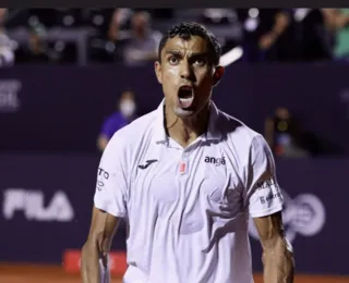 Thiago Monteiro vence argentino e encara Berrettini no Rio Open