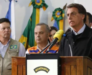 "Cenário quase de guerra", diz Bolsonaro sobre Petrópolis