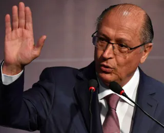 Documento para campanha de Haddad aponta críticas a Alckmin
