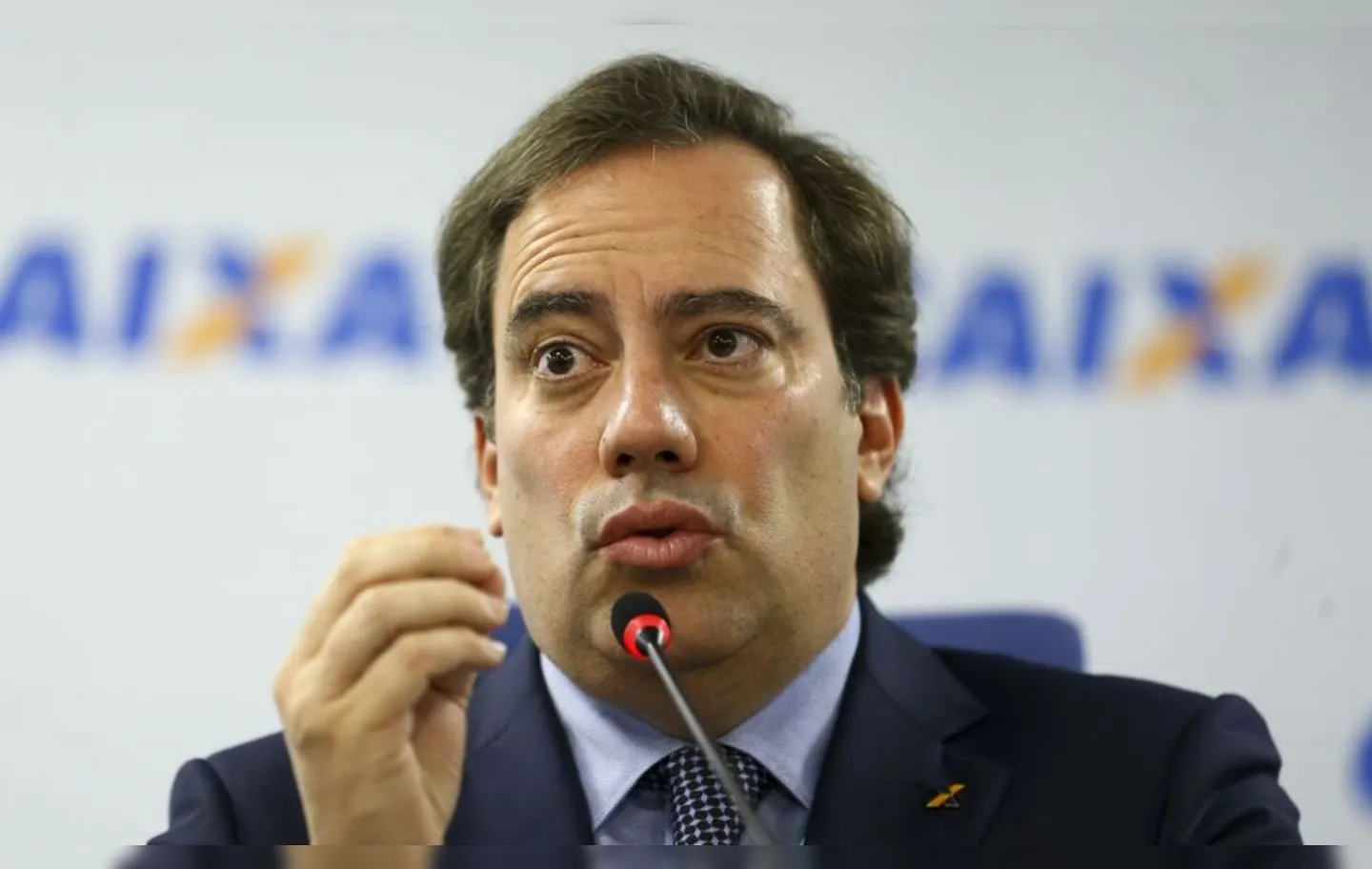 Pedro Guimarães, ex-presidente da Caixa, alvo de denúncias de assédio sexual e moral