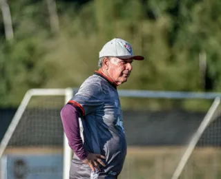 Ainda sem Geninho, Ricardo Silva comanda treino na Toca do Leão