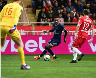 PSG perde para o Monaco por 3 a 0 e agrava crise