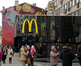 McDonald's anuncia saída total de Rússia