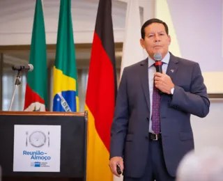 Mourão não vê "risco nenhum" de Bolsonaro não aceitar derrota