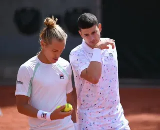 Dupla de Rafael Matos vai às oitavas de Roland Garros