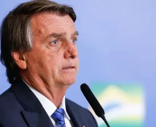 Eleitores de Bolsonaro se vacinaram menos e desconfiam das urnas