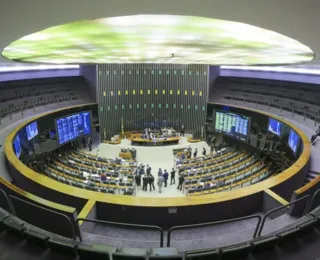 Câmara dos Deputados aprova PEC dos Auxílios em segundo turno