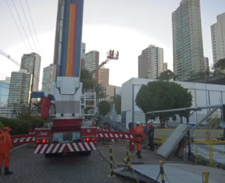 Bombeiros resgatam funcionários da Embasa presos em plataforma - Imagem