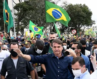 Homem diz que foi pago para “apoiar” e “entrevistar” Bolsonaro