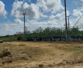 Capela do Alto Alegre: prefeitura abandona equipamentos esportivos