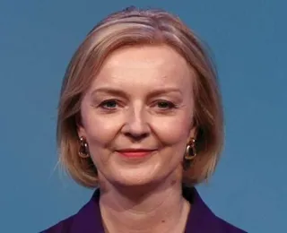 Primeira-ministra britânica Liz Truss anuncia renúncia