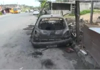 Motorista sofre queimaduras após carro pegar fogo na Estrada do Derba