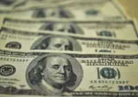 Dólar cai abaixo dos R$ 5,15 e Ibovespa encerra em alta de 0,71%