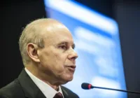 Mantega alfineta Guedes e diz que não será ministro na gestão de Lula