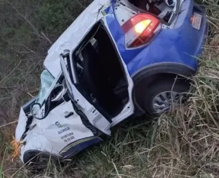 Carro da prefeitura de Quijingue capota e deixa um morto na BR-116