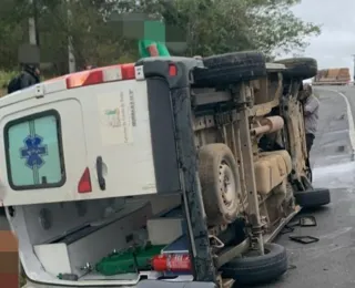 Ambulância que transportava idosa para Salvador tomba na BR-116