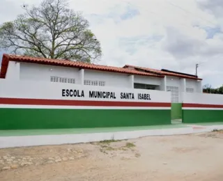 Alunos de escola da zona rural de Feira estão sem professor há 40 dias
