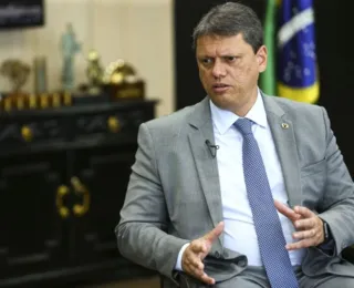Perfil no Twitter do governador Tarcísio de Freitas é invadido