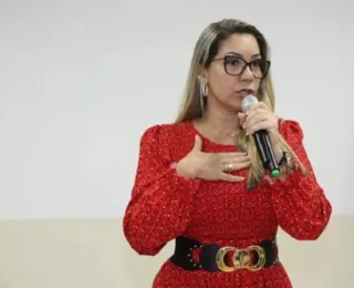 TCM multa prefeita e suspende licitação em Santo Amaro